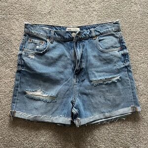 Zara Distressed Denim Shorts, size 8